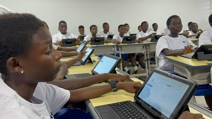 Students in Ghana using tablets in a digitally equipped classroom
